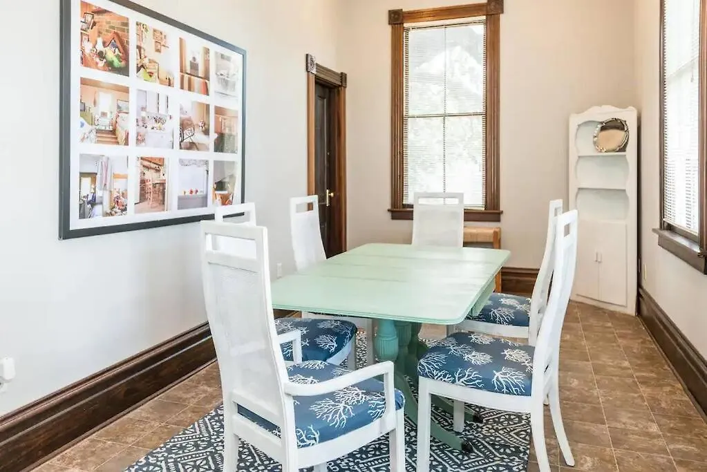 Big Blue House - Both Units - Near Forsyth Park Villa Savannah Holiday home